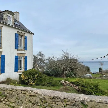 Maison Familiale Vue - Jardin Arbore
